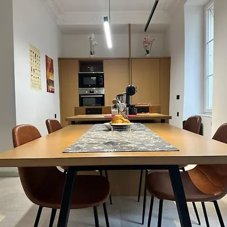 Le Big Stork - - Centre Historique Apartment